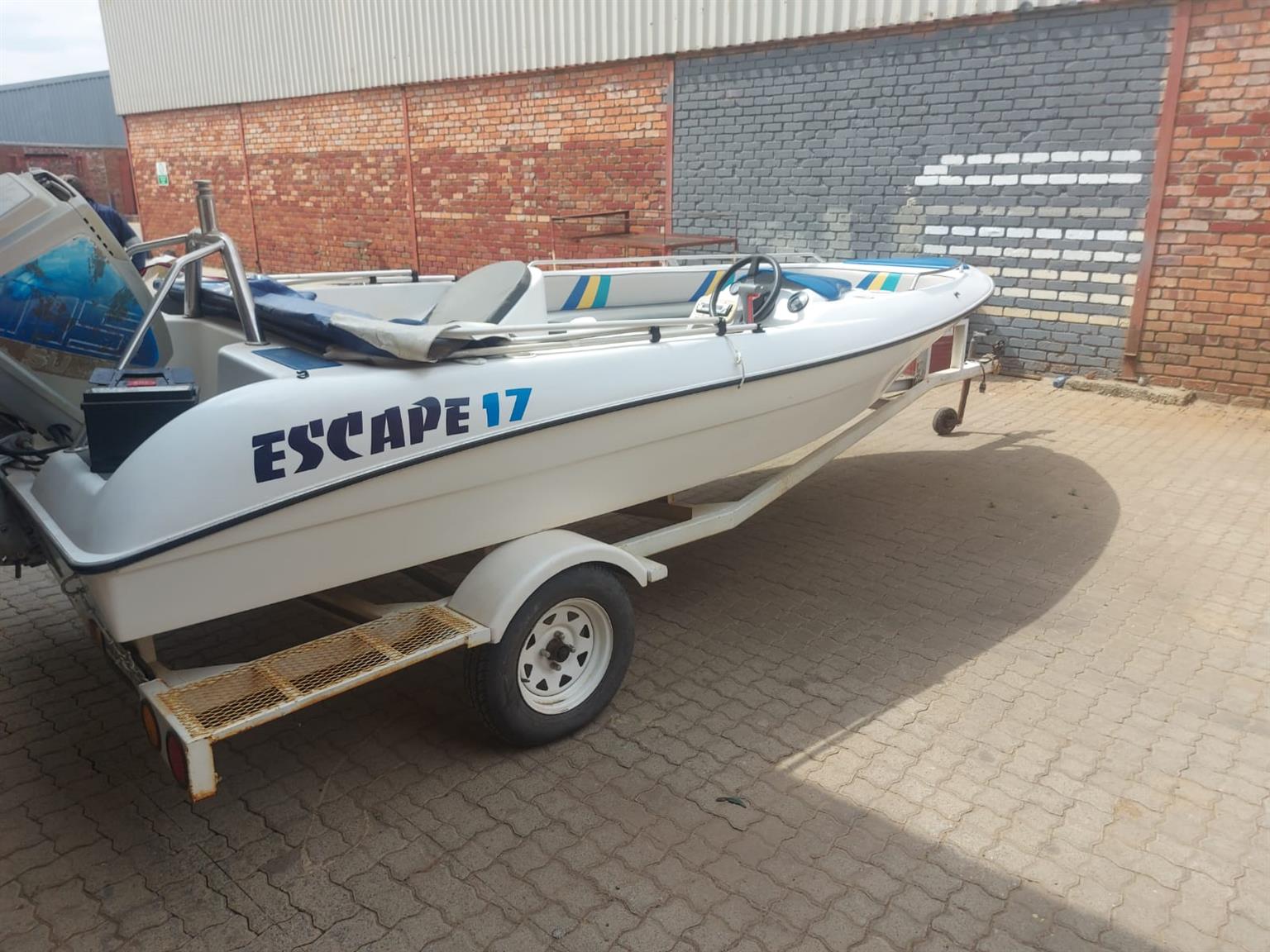 Escape 17 115 Suzuki two stroke