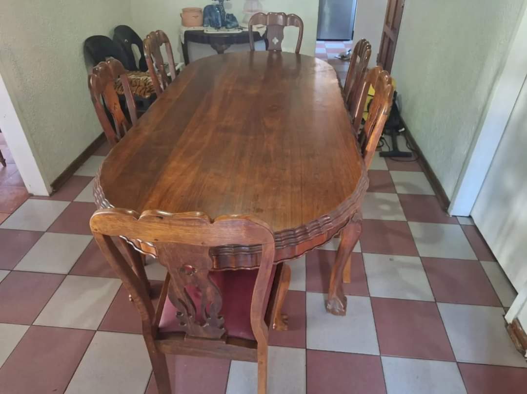 STUNNING IMBUIA DININGROOM SUITE AND DRESSER FOR SALE