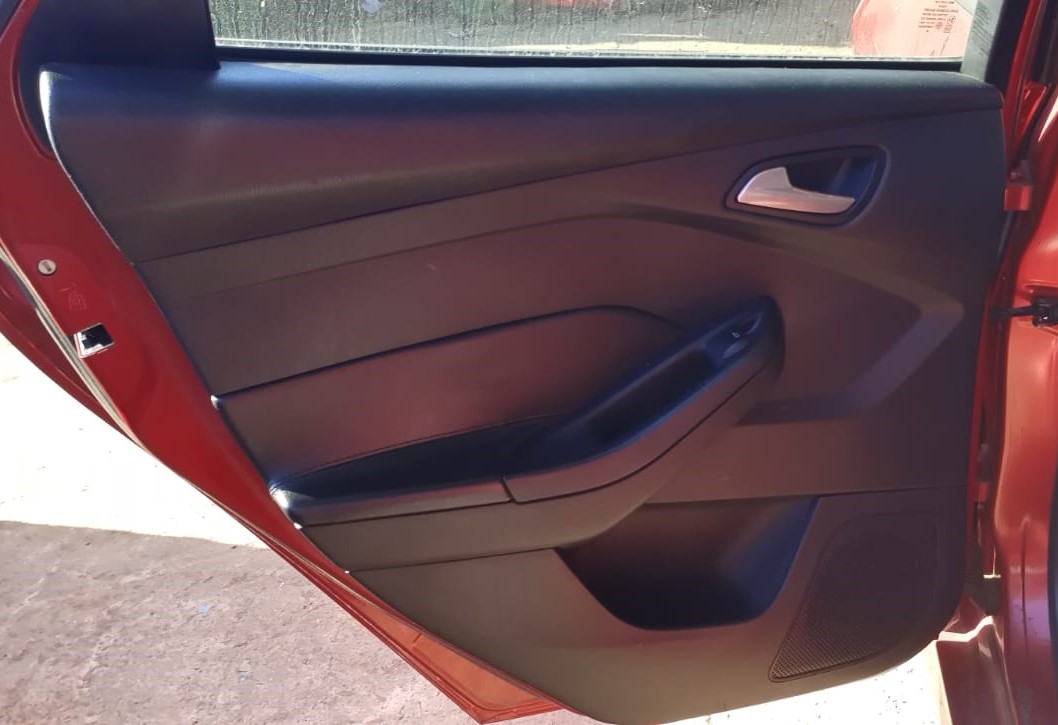 2012 FORD FOCUS 1.6 STRIPPING FOR SPARES