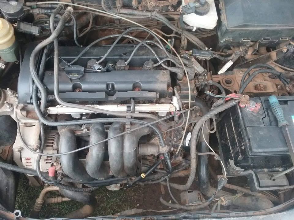 Ford focus motor and gearbox - Private Seller Ford focus motor and gearbox - Private Seller