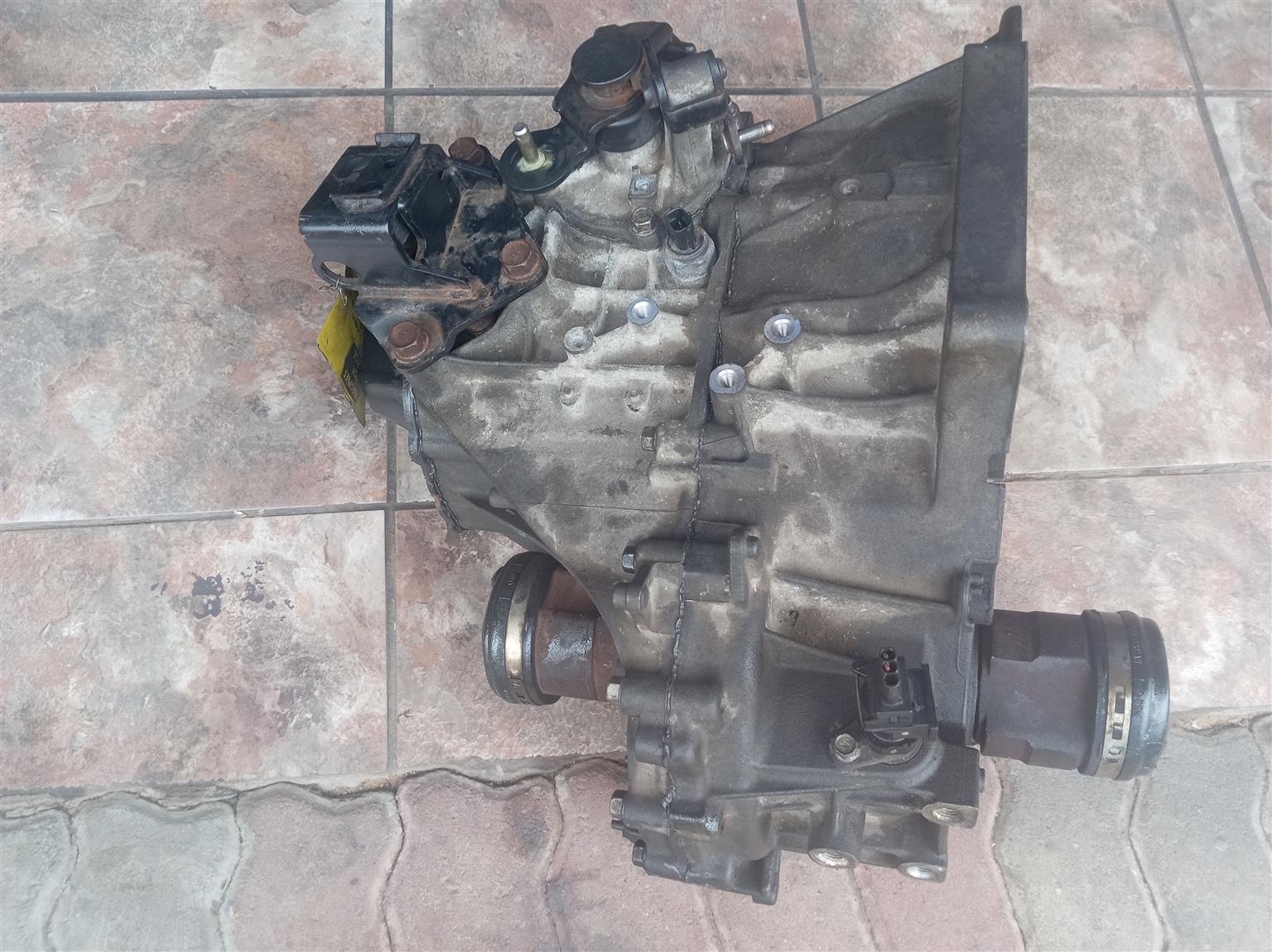 Hyundai g4fa 5speed manual gearbox - Private Seller