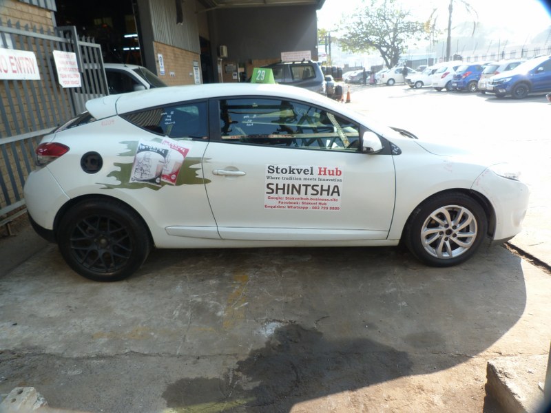 Renault Megane III 1.6 16V Manual White - 2013 STRIPPING FOR SPARES - Private Seller Renault Megane III 1.6 16V Manual White - 2013 STRIPPING FOR SPARES - Private Seller