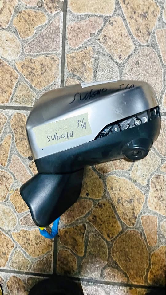 Subaru Forester SK side mirror - Private Seller Subaru Forester SK side mirror - Private Seller
