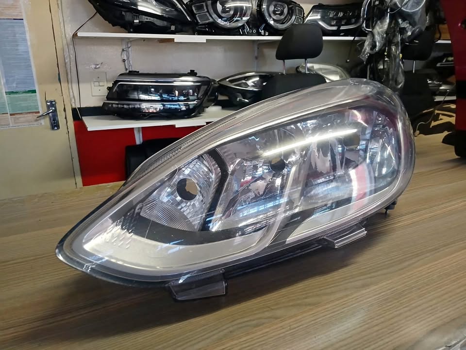 2020 FORD FIESTA HEADLIGHT LEFTSIDE FOR SALE