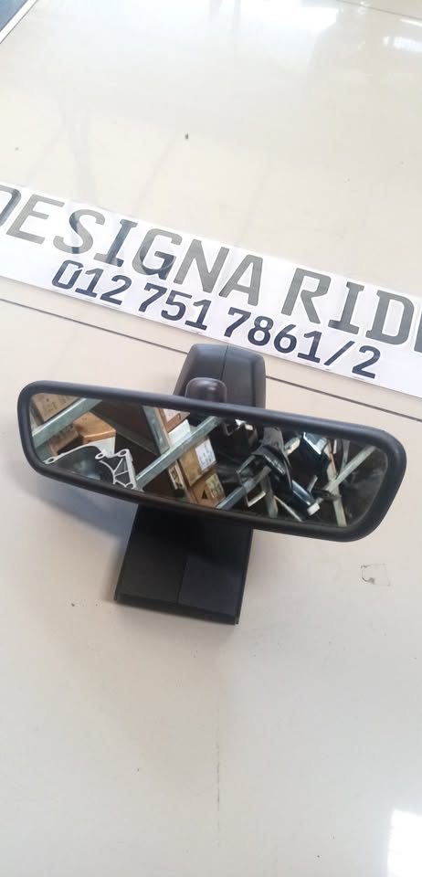 BMW REAR VIEW MIRROR F80 M3 / F82 M4 - Private Seller BMW REAR VIEW MIRROR F80 M3 / F82 M4 - Private Seller