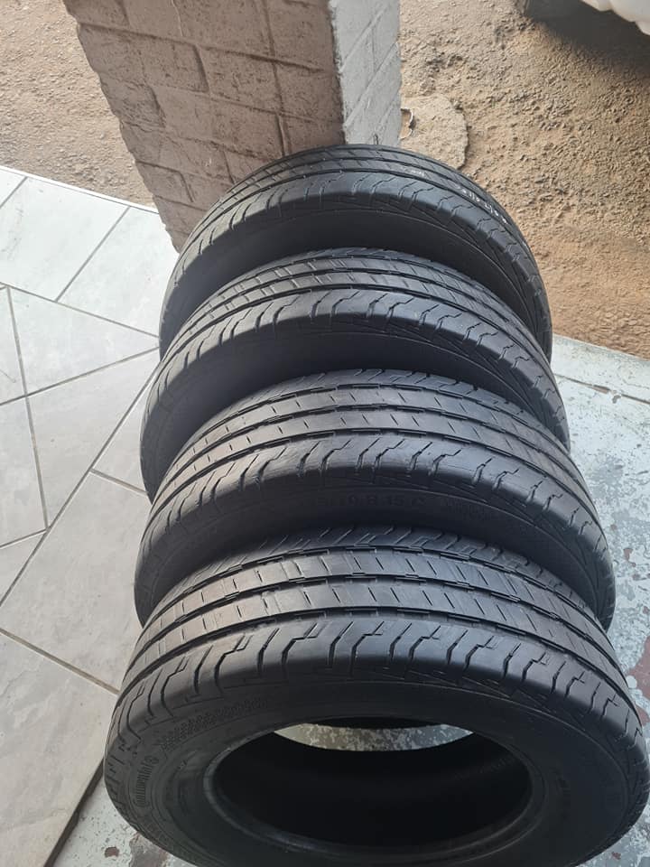 4x195/70/15c continental  contivan contact tyres still in good condition - Private Seller
