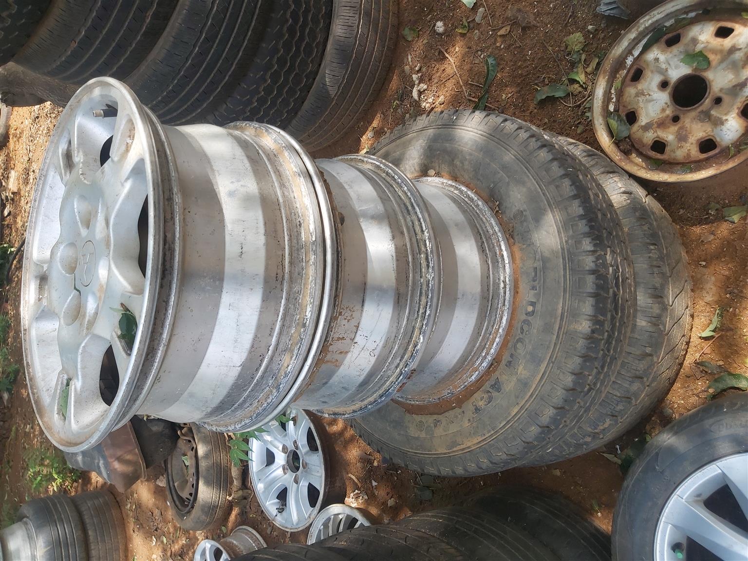 Mags Mitsubishi pajero Mags Mitsubishi pajero