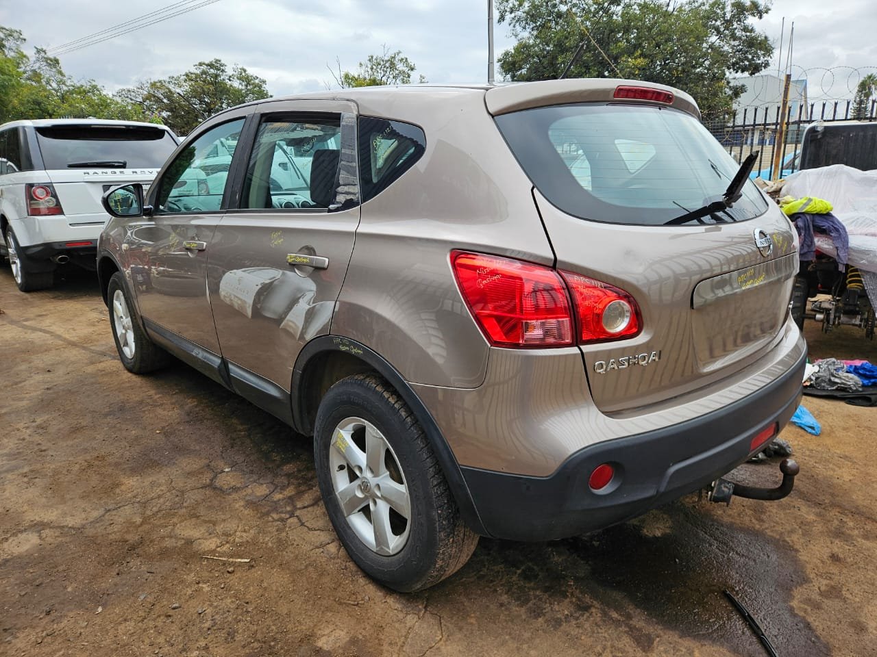 Now Stripping for Spares: Nissan Qashqai J10 2.0 2009 diesel manual