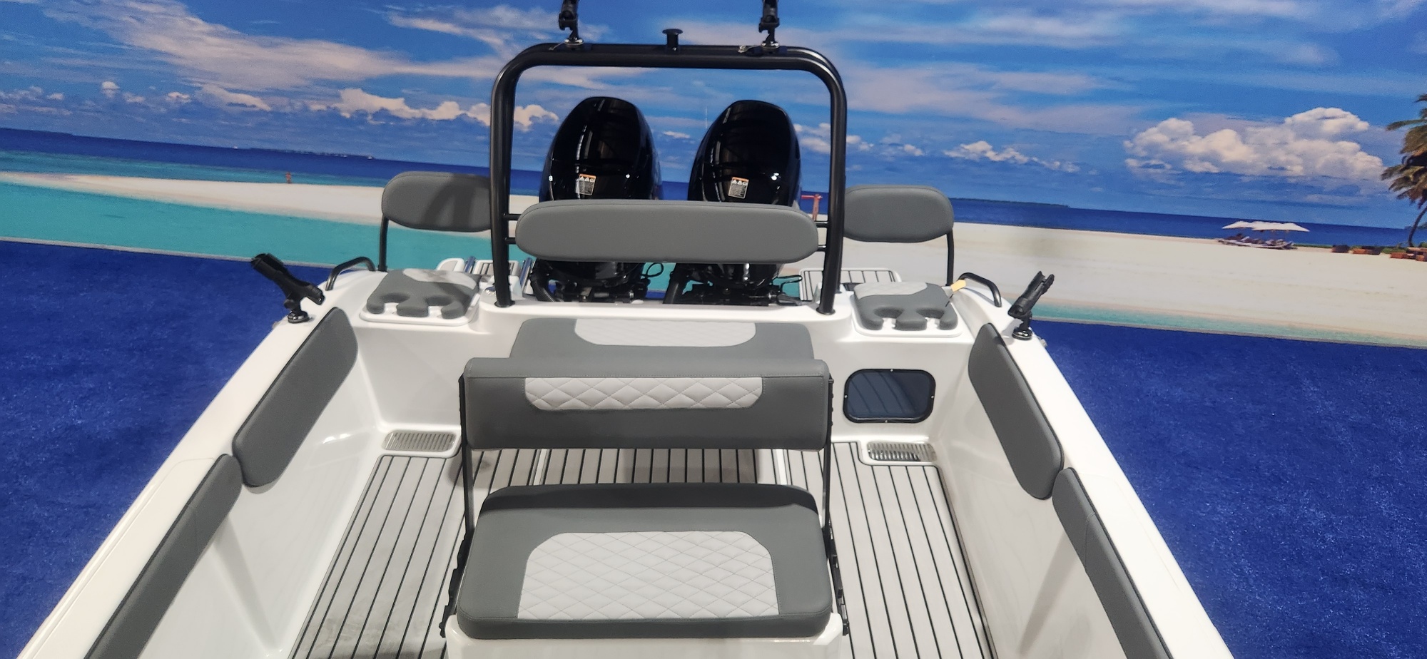TARPON 190 ON TRAILER 2 X 100 HP SUZUKI 4 STROKES