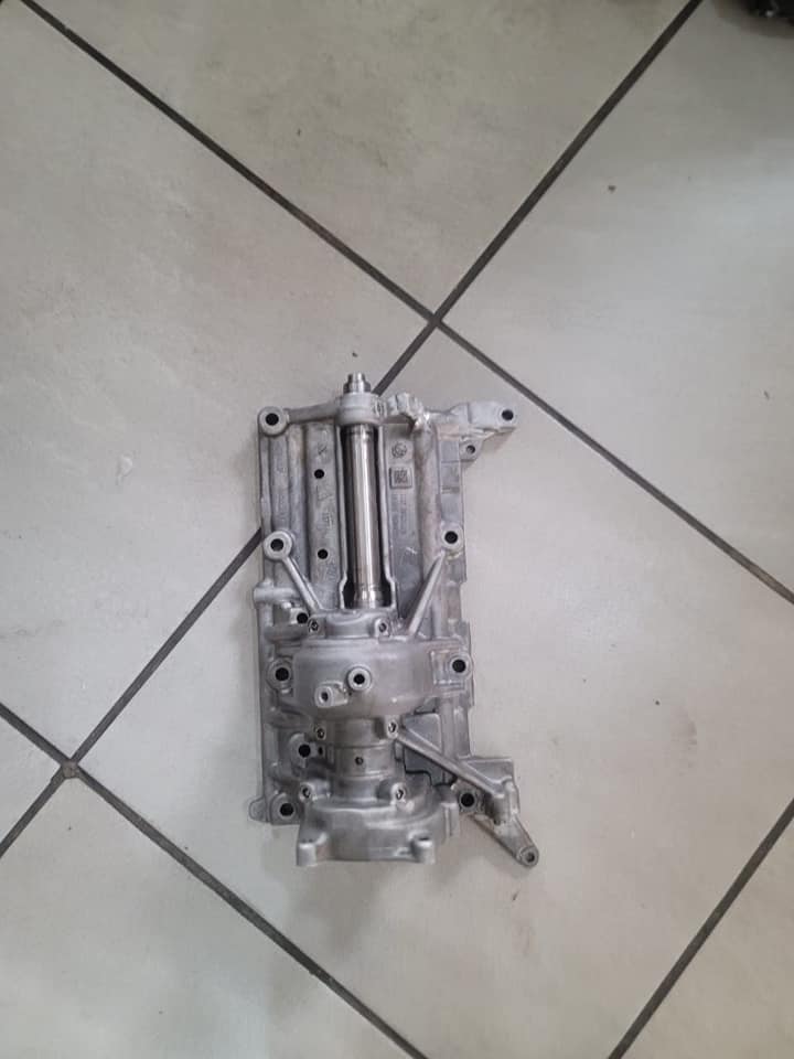 Balancer Shaft BMW N20 - Private Seller