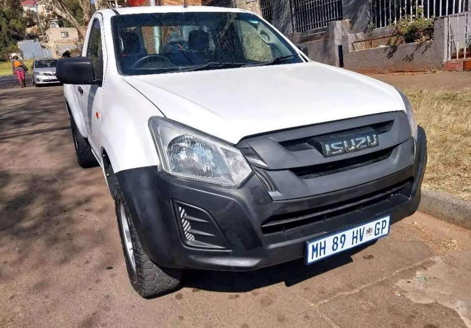 2020 ISUZU KB250 DMAX SINGLE CAB IN EXCELLENT CONDITION