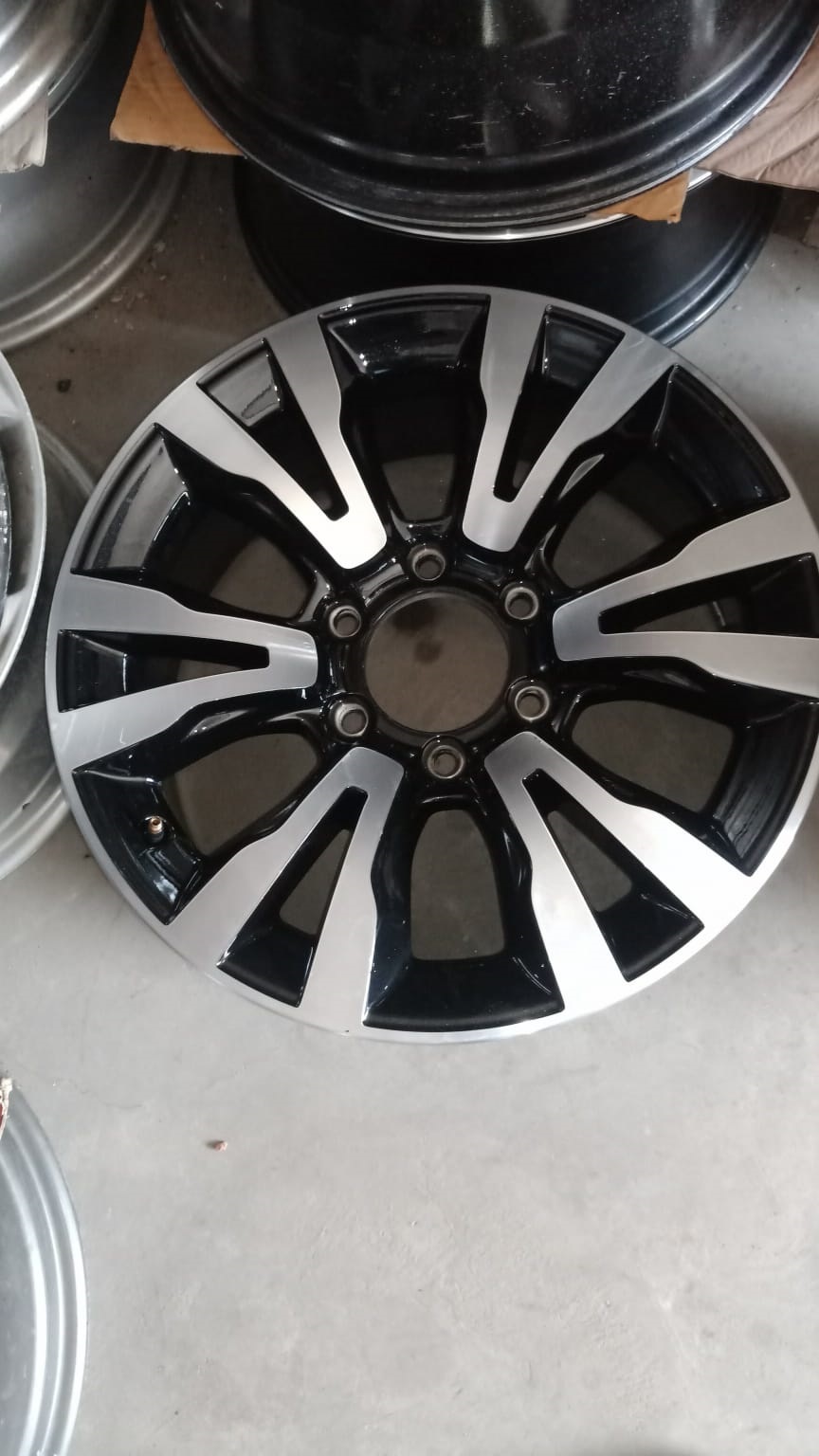 18inch Isuzu X-Rider original mag to use for spare wheel - Private Seller 18inch Isuzu X-Rider original mag to use for spare wheel - Private Seller