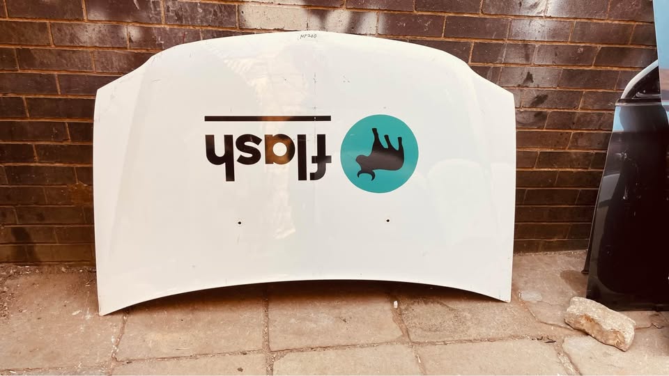 Nissan Np200 bonnet - Private Seller