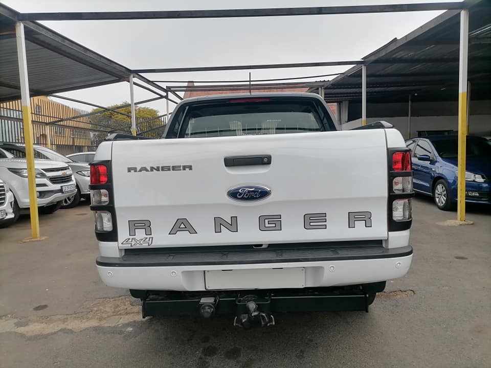 2020 Ford Ranger 2.2 6Speed Double Cab leather seat 4x4 DCI Bakkie
