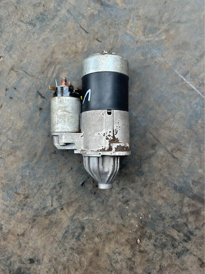 Mitsubishi Colt V6 Starter Available @Circle 7 Used Parts Call or WhatsApp - Private Seller