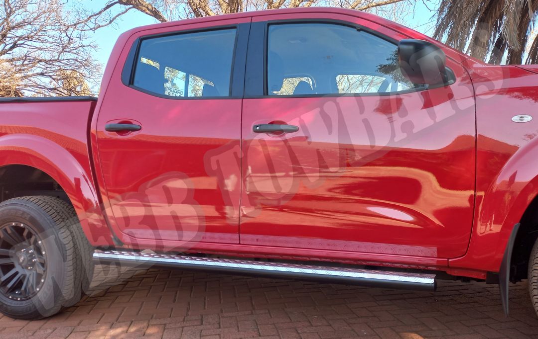Nissan Navara Standard Side Steps - Private Seller