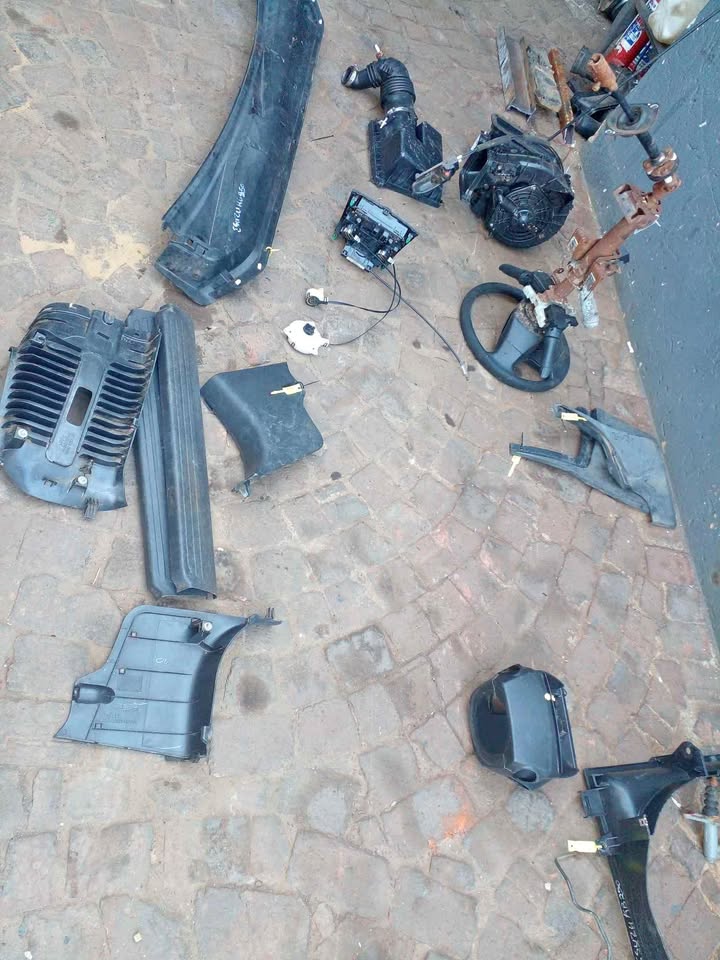 Isuzu BK250 Parts - Private Seller Isuzu BK250 Parts - Private Seller