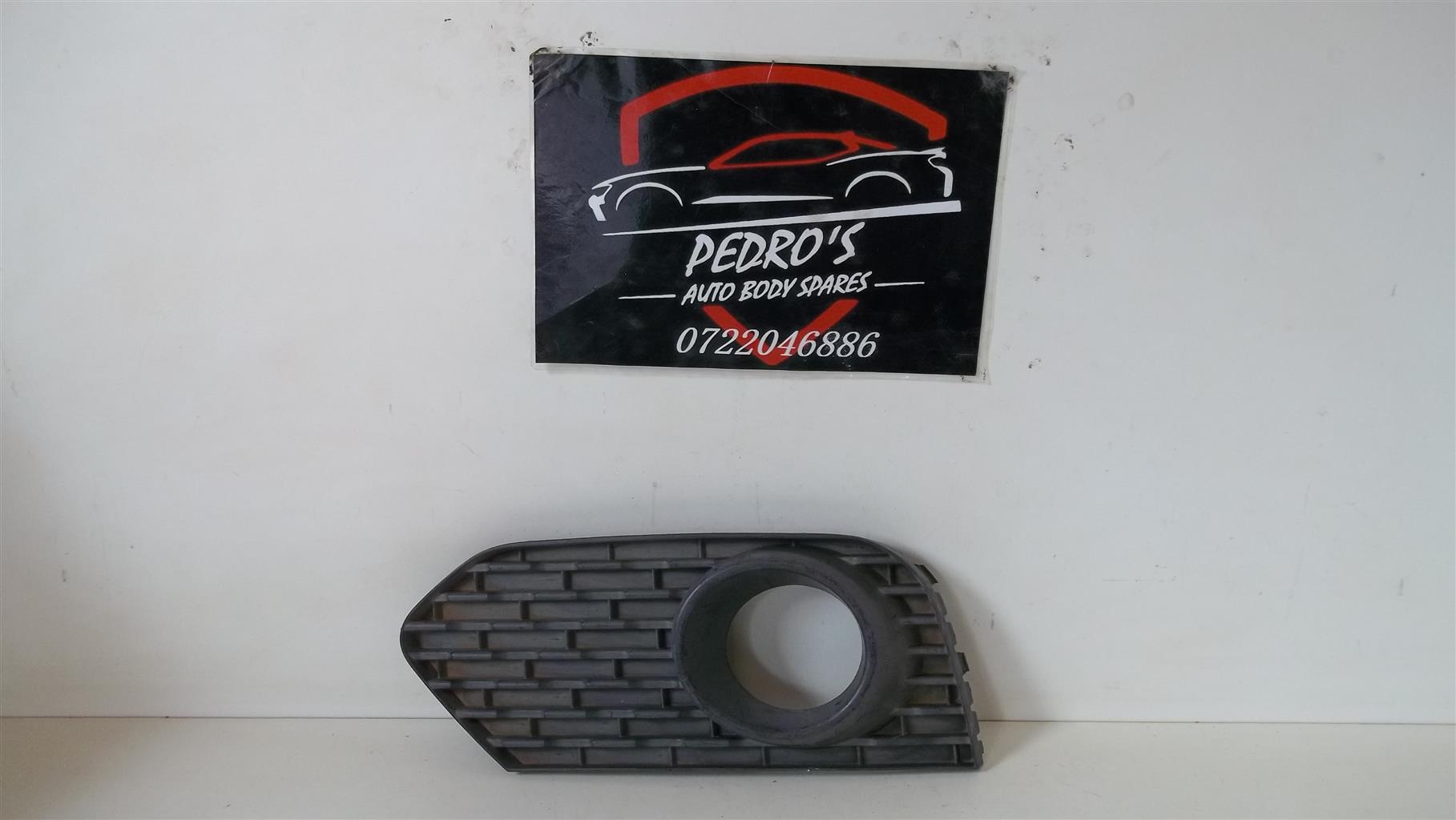 Haval H2 left front fog light cover - Private Seller Haval H2 left front fog light cover - Private Seller