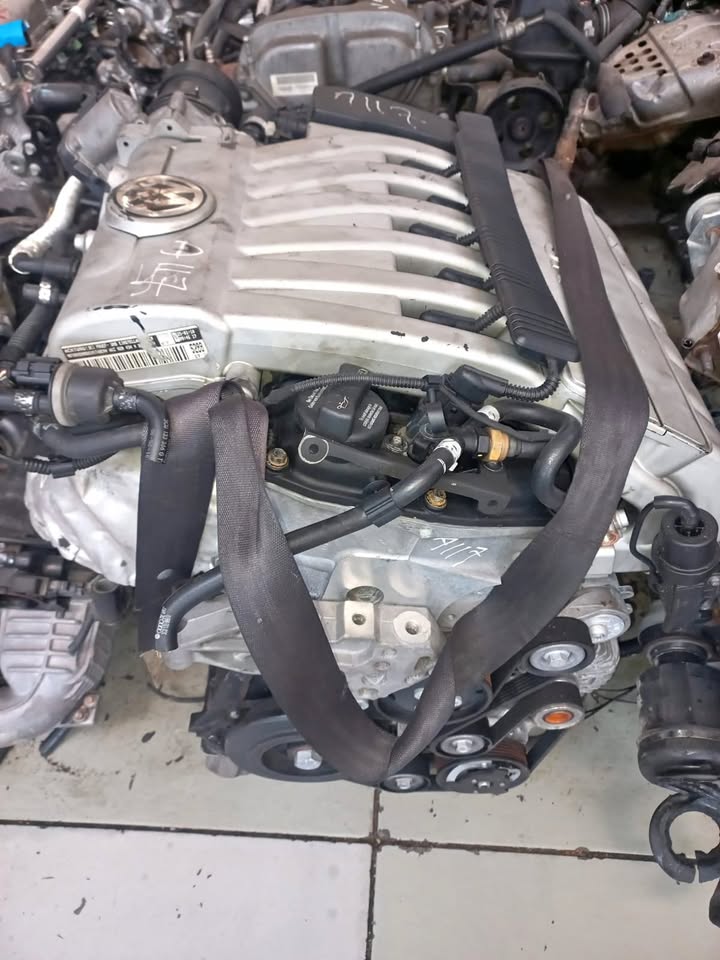 Volkswagen Golf R32 V6 Engine (AXZ) - Private Seller Volkswagen Golf R32 V6 Engine (AXZ) - Private Seller