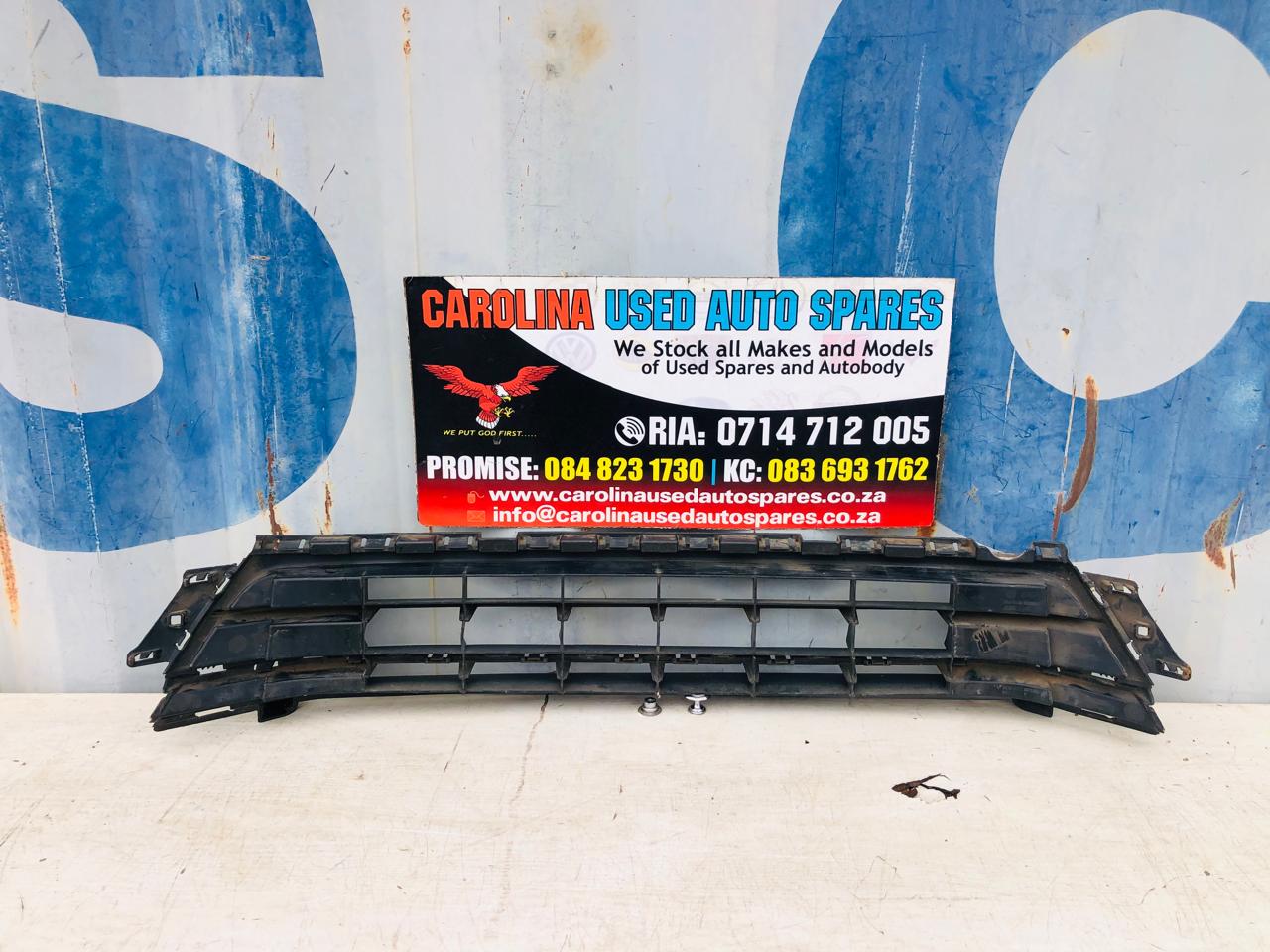 VW Jetta 6 lower front bumper grill (2015-2018) - Private Seller VW Jetta 6 lower front bumper grill (2015-2018) - Private Seller