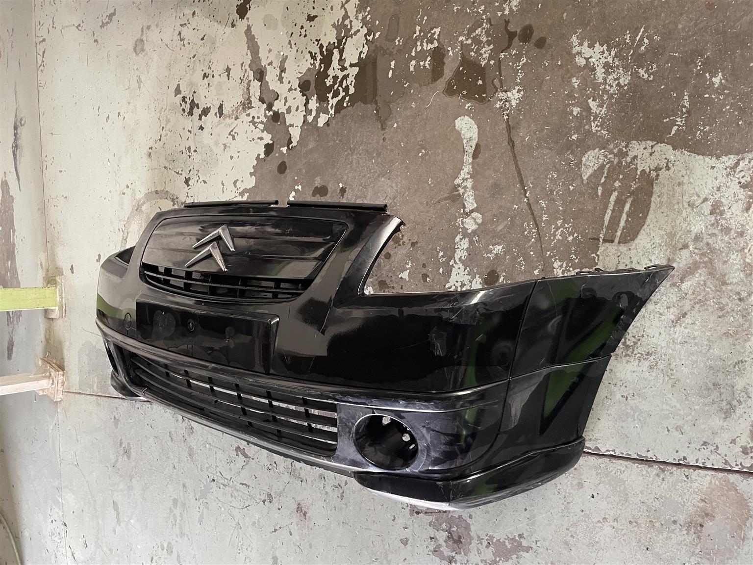 Citroen C2 front bumper with spoilers - Private Seller