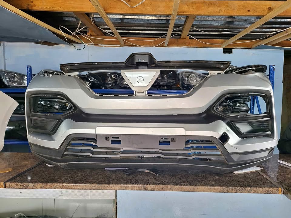 Renault Kiger front bumper for sale - Private Seller Renault Kiger front bumper for sale - Private Seller