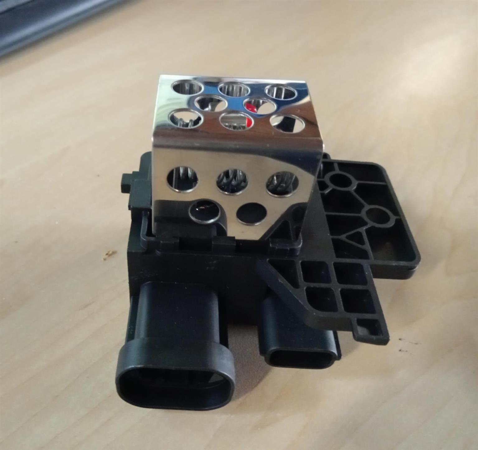 Renault Clio 4 2019 Fan Resistor For Sale – New Blower Motor Resistor!! - Private Seller Renault Clio 4 2019 Fan Resistor For Sale – New Blower Motor Resistor!! - Private Seller