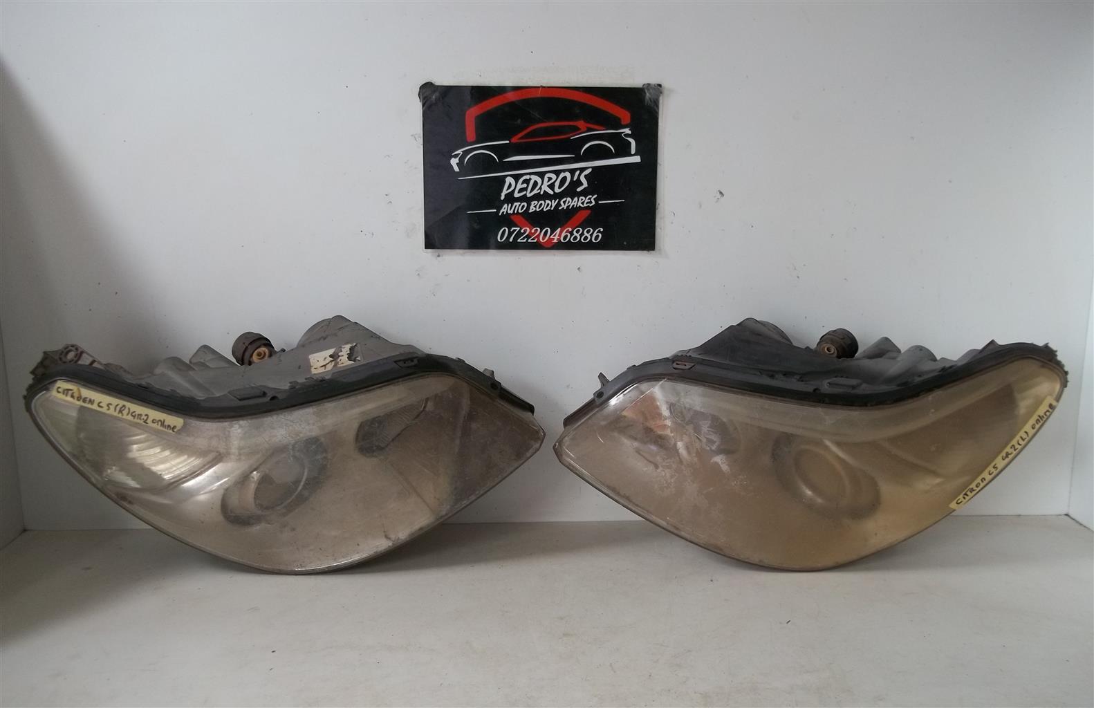 Citroen C5 '04-'08 L&R headlights (Pair) - Private Seller Citroen C5 '04-'08 L&R headlights (Pair) - Private Seller
