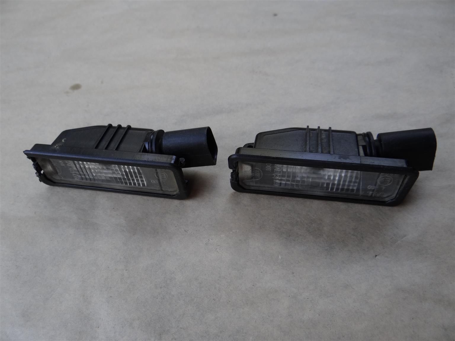 NUMBER PLATE LIGHT SET – VW / AMAROK