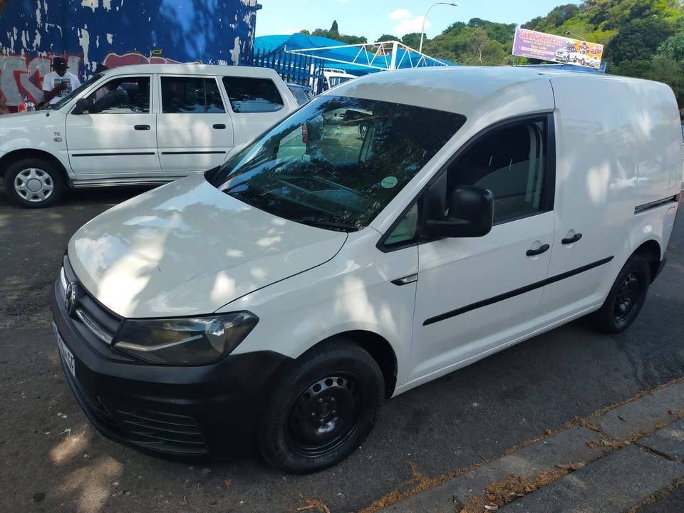 2016 VW Caddy Panel VAN 1.6 ENGINE PETROL, Manual Transmission, White Color, Mileage 85000kms