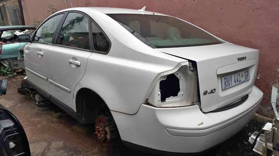Volvo S40 Stripping For Spares @ JJ's Automotive Supplies Volvo S40 Stripping For Spares @ JJ's Automotive Supplies