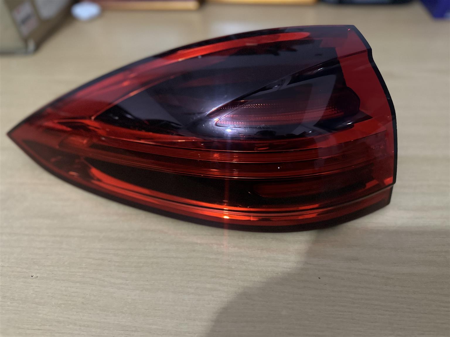 2016 Porsche Cayenne Tailight - Private Seller 2016 Porsche Cayenne Tailight - Private Seller