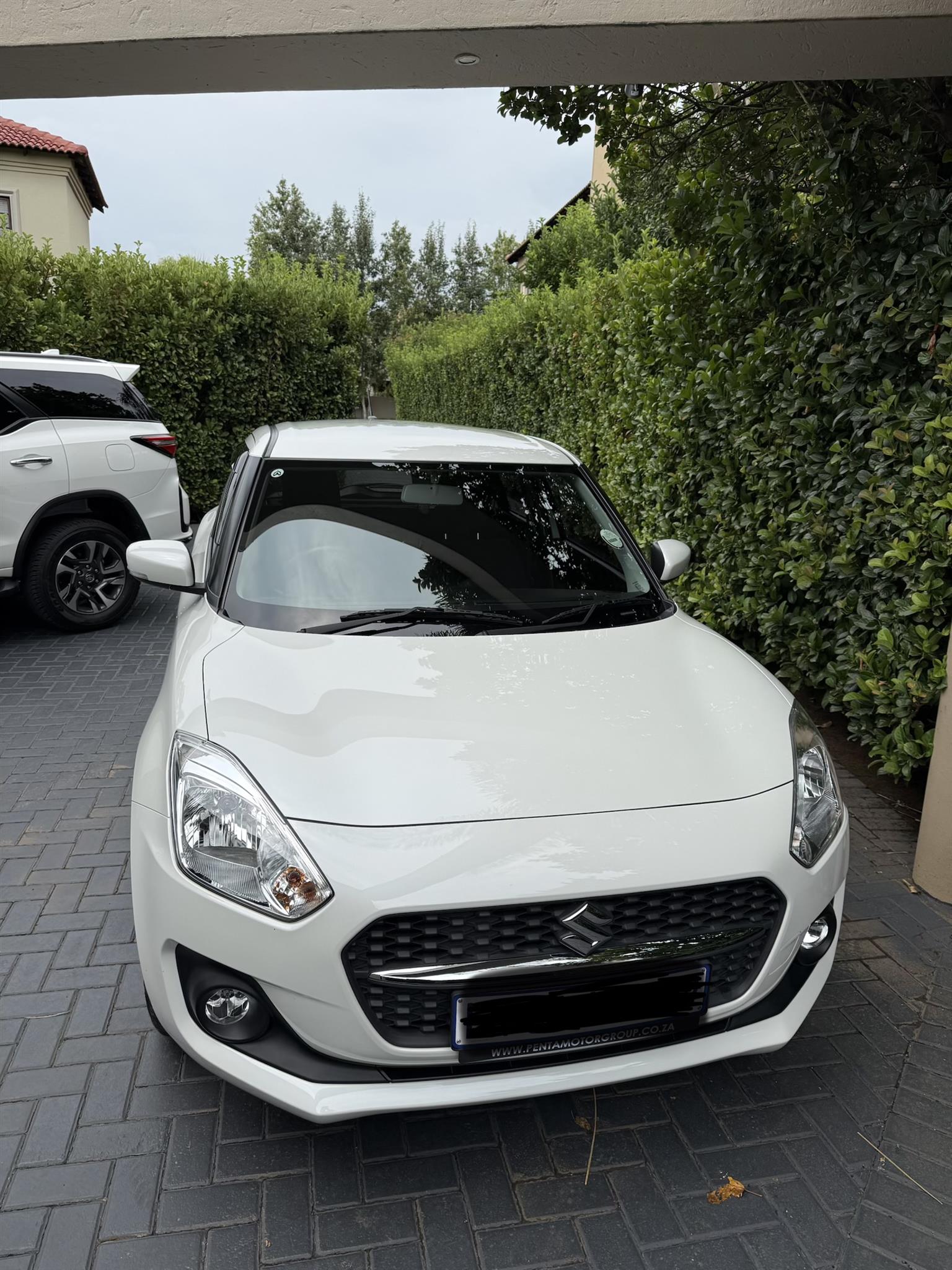 Used 2024 Suzuki Swift hatch 1.2 GL - Private Seller Used 2024 Suzuki Swift hatch 1.2 GL - Private Seller