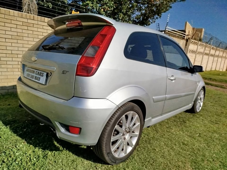 Call Haroon on 2005 Ford Fiesta St Mags 2 Door Sports Car Black Leather