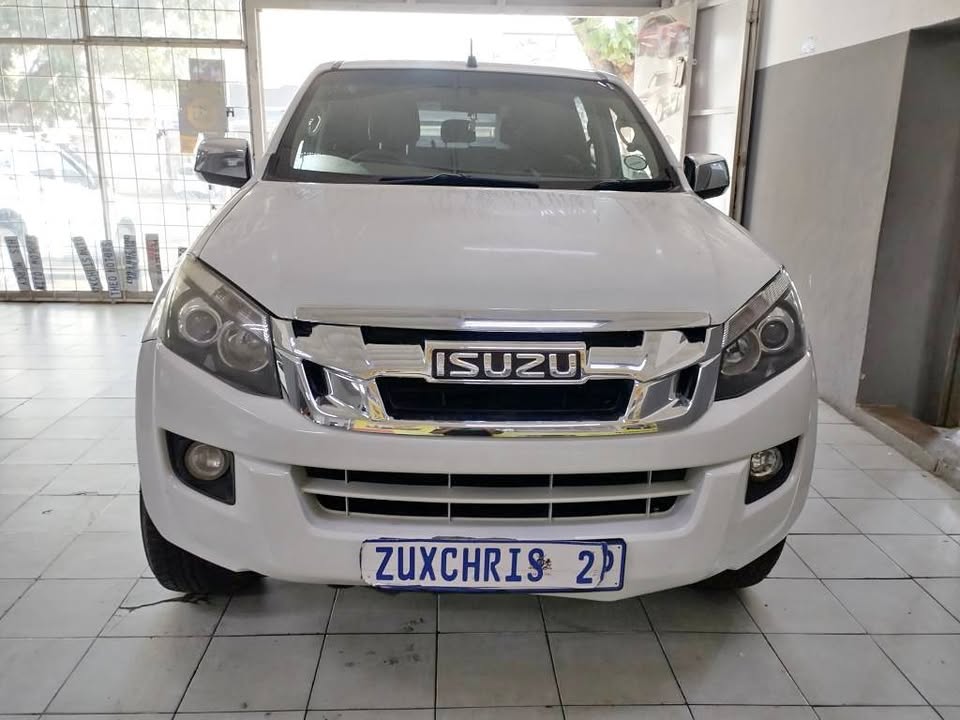 2014 ISUZU KB300 DMAX DOUBLE CAB 4X2 MANUAL 2014 ISUZU KB300 DMAX DOUBLE CAB 4X2 MANUAL