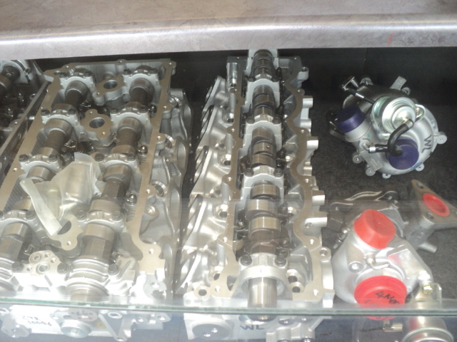 WL NEW CYLINDER HEAD COMPLETE - Private Seller