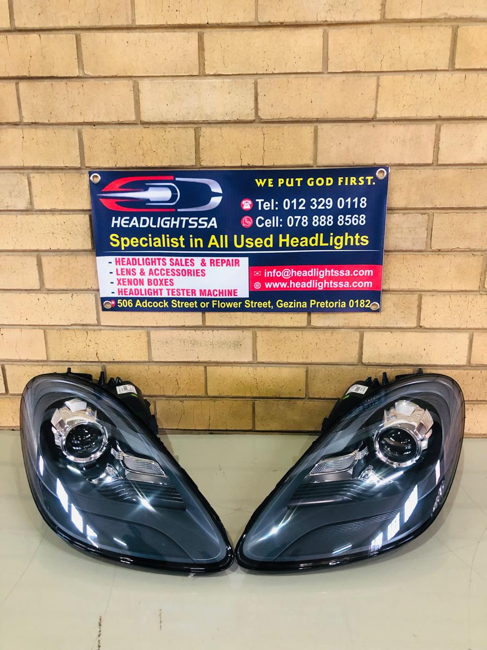Porsche Boxter/Cayman 718/982 chrome/silver left and right side xenon headlights - Private Seller Porsche Boxter/Cayman 718/982 chrome/silver left and right side xenon headlights - Private Seller