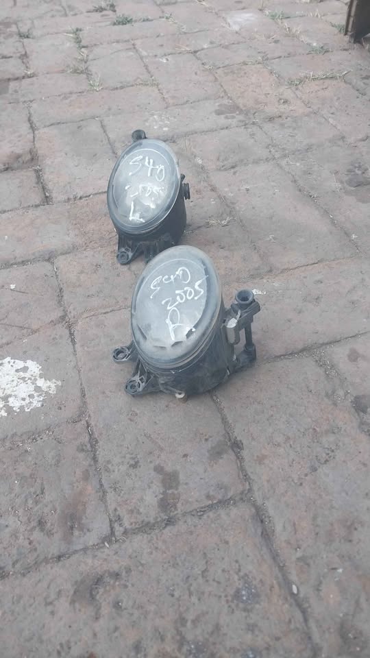 Volvo S40 T5 2005 Foglights for sale - Private Seller Volvo S40 T5 2005 Foglights for sale - Private Seller