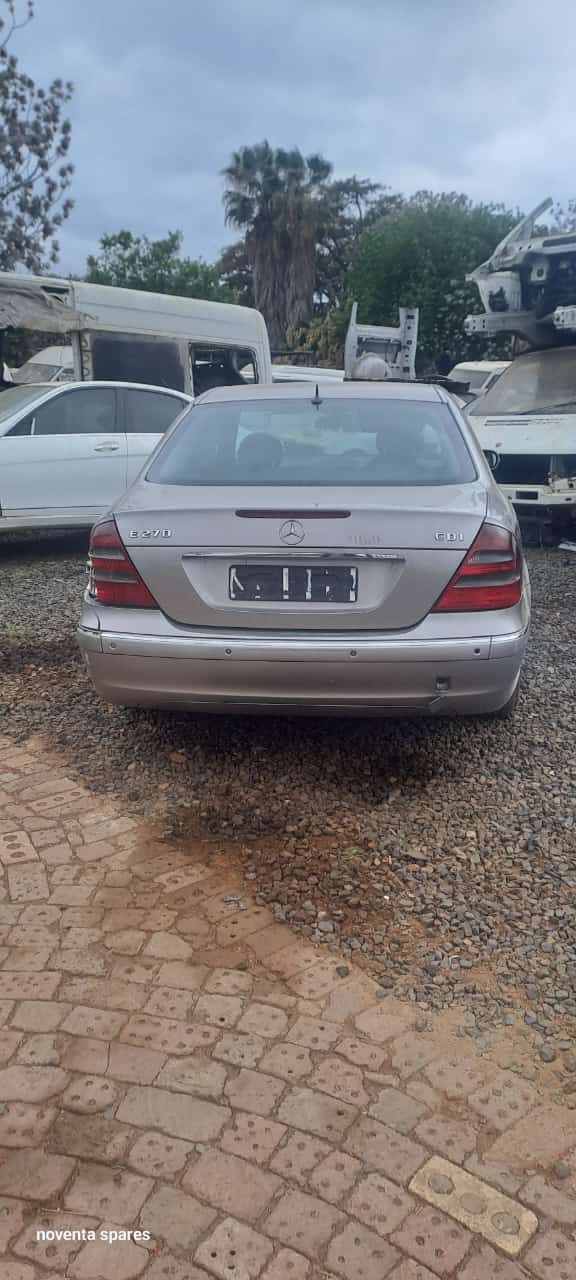 W211 e270 disel 612 engine stripping for spares - Private Seller