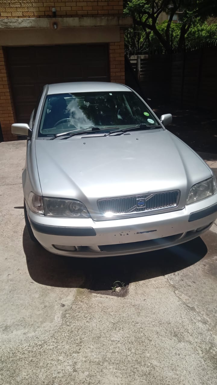 Used 2004 Volvo S40 T5 - Private Seller Used 2004 Volvo S40 T5 - Private Seller