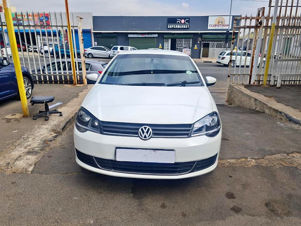 2015 Volkswagen polo vivo 1.4 Sedan Automatic Trendline 2015 Volkswagen polo vivo 1.4 Sedan Automatic Trendline