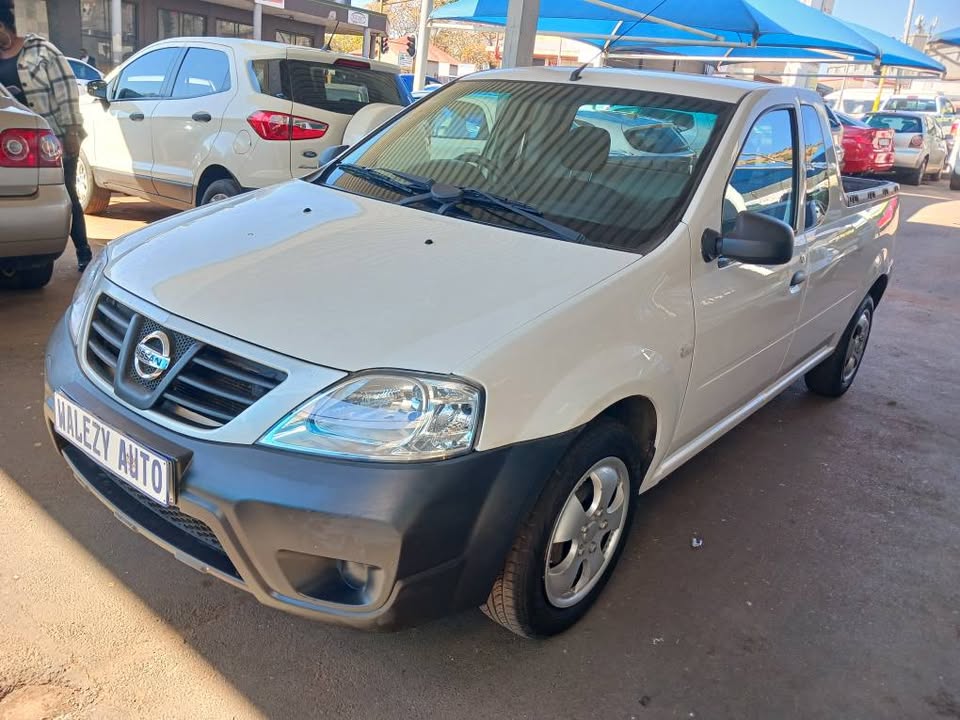 2018 NISSAN NP200 1.6 BAKKIE Transmission: Manual Mileage: Fueltype: Petrol White