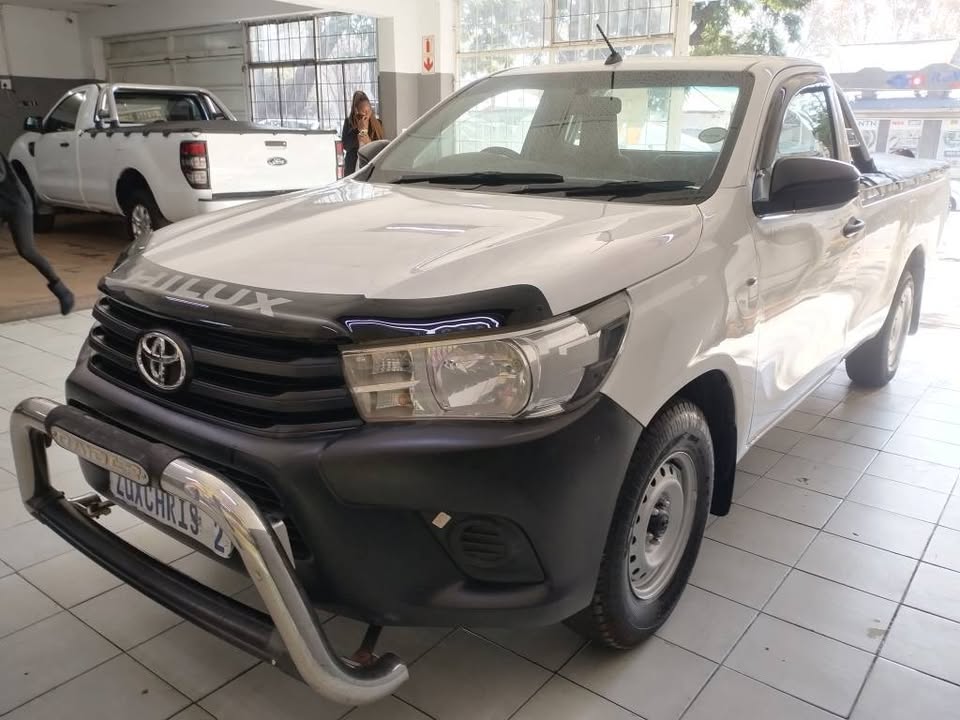 2019 TOYOTA HILUX 2.0 4x2 SINGLE CAB MANUAL