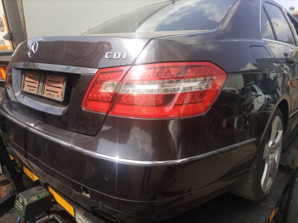 Mercedes-Benz E350 CDI available for stripping - Private Seller Mercedes-Benz E350 CDI available for stripping - Private Seller