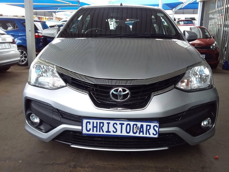 2017 model Toyota Etios sprint hacthback manual petrol 2017 model Toyota Etios sprint hacthback manual petrol