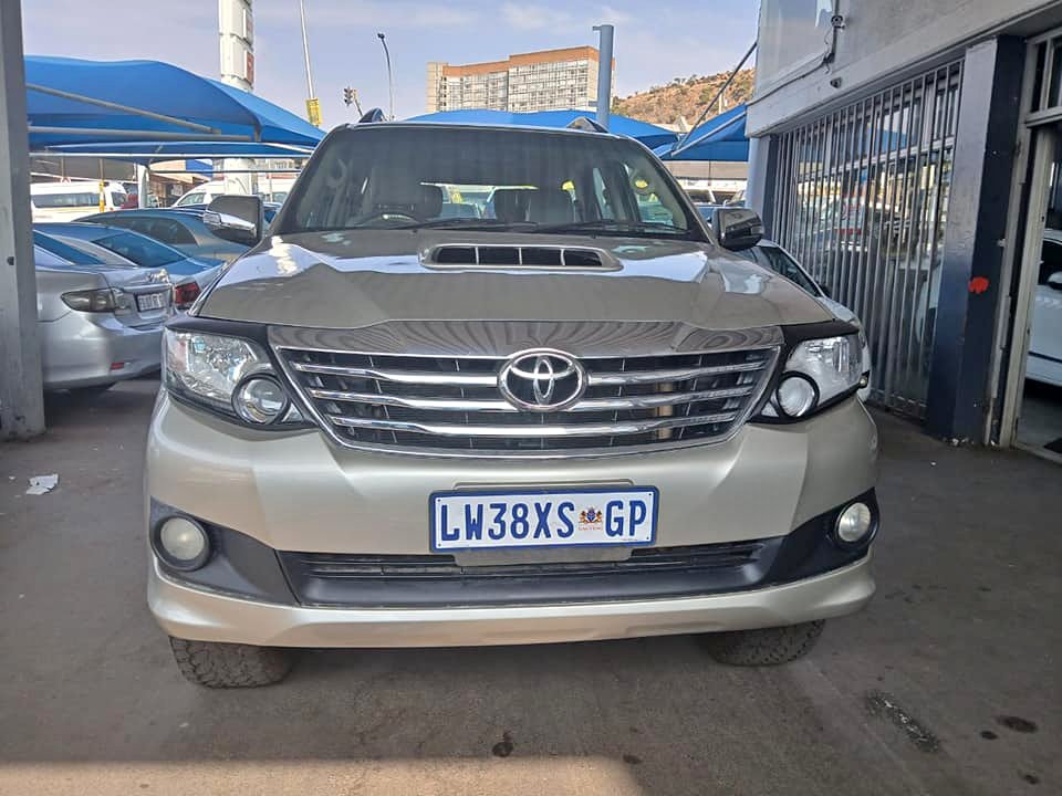 2006 TOYOTA FORTUNER 3.0 D4D (DIESEL) 4X4 MANUAL