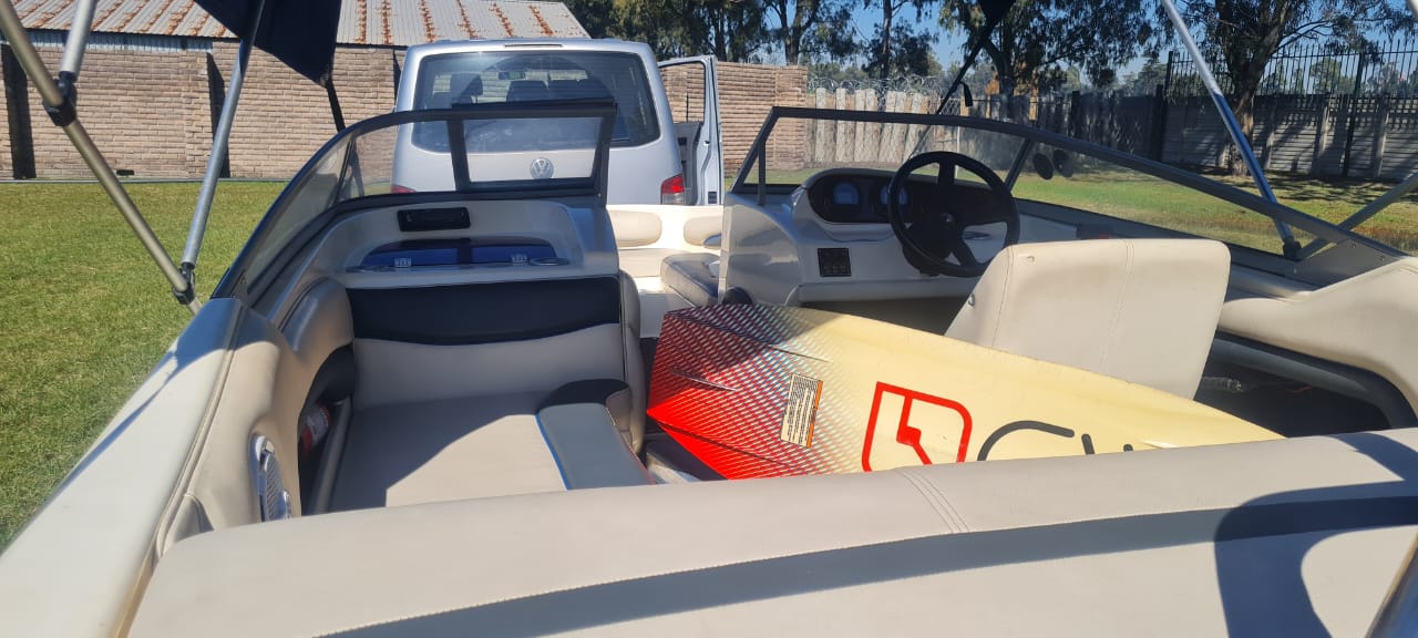 Panache 2003 speed boat with 150 v6  Yamaha