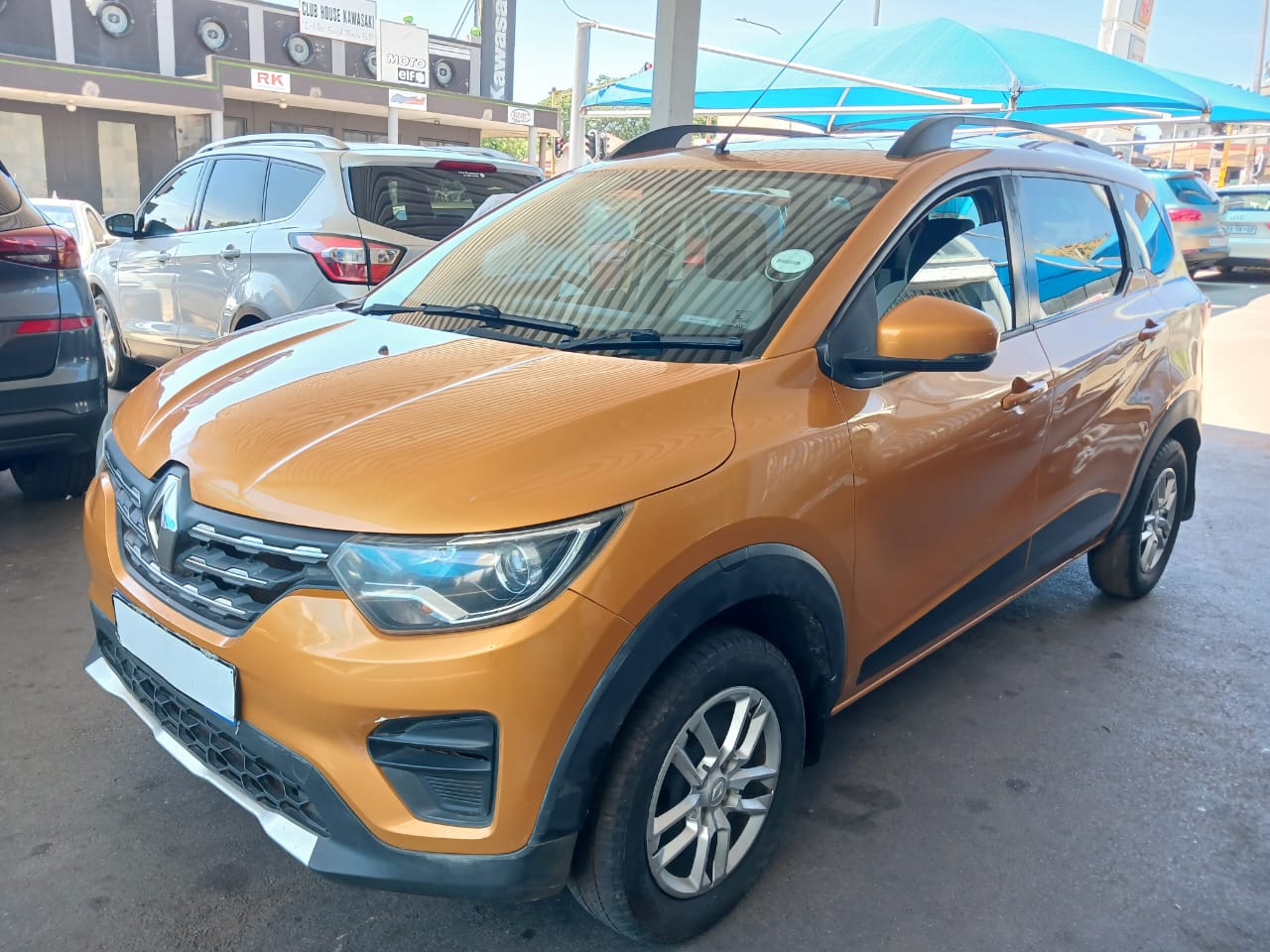 2021 RENAULT TRIBER 1.0 7SEATER Transmission: Manual Mileage: 22000kmPetrol