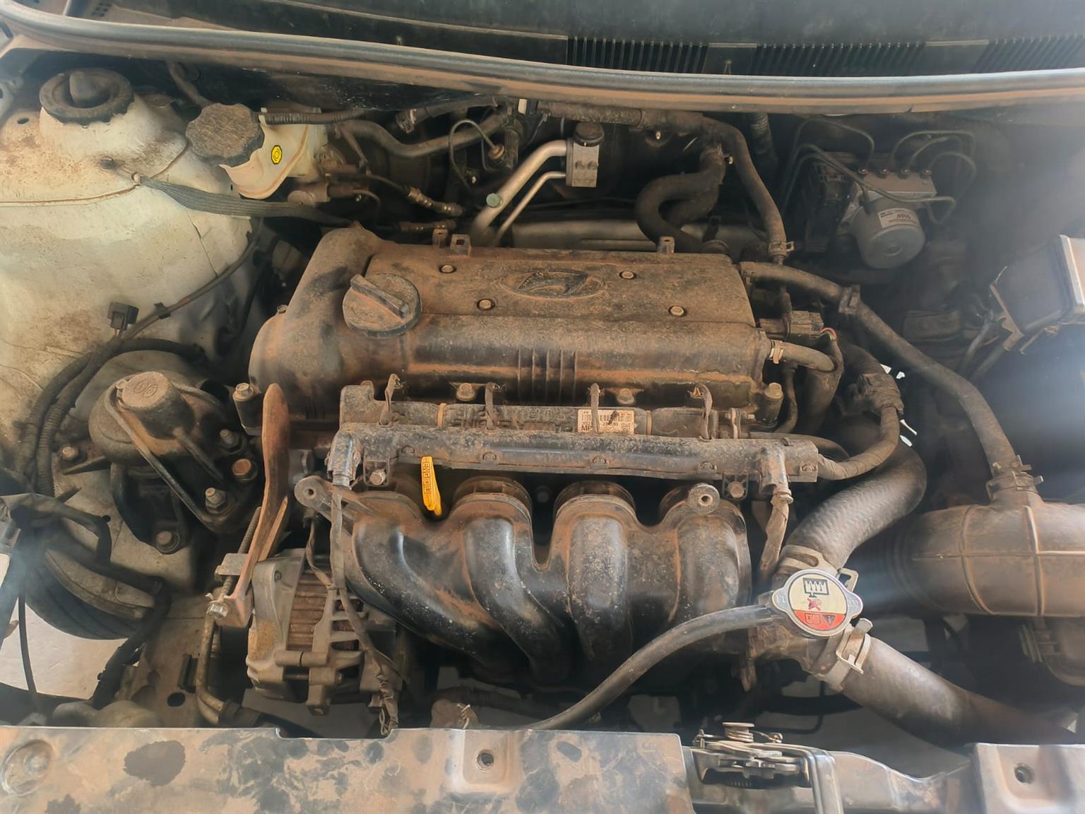 2016 Hyundai Accent 1.6 Fluid sedan #Stripping