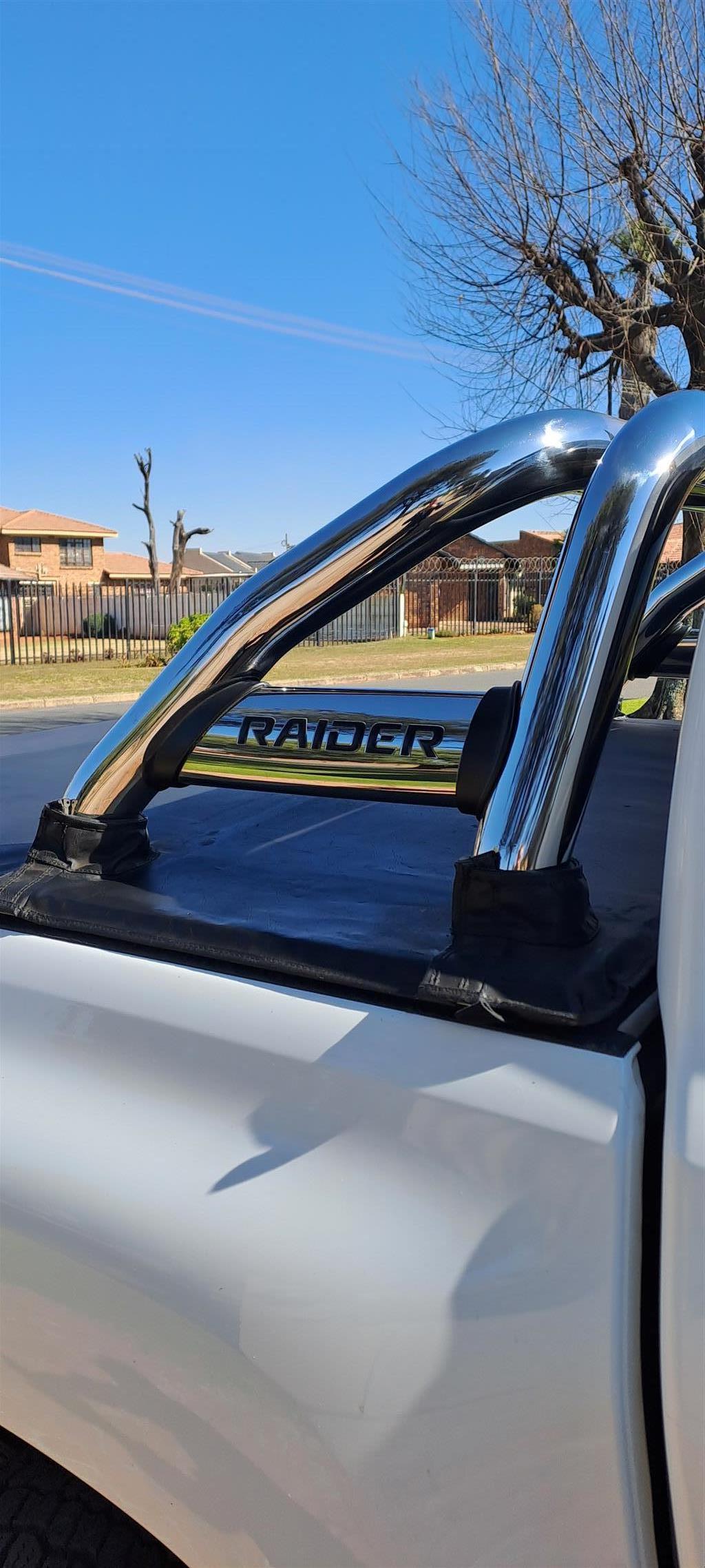 Toyota Clip on Cover and Roll Bar - Private Seller